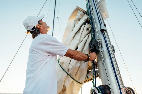 senior-yachtsman-preparing-a-boat-for-a-vacation-t-2026-01-08-21-47-45-utc